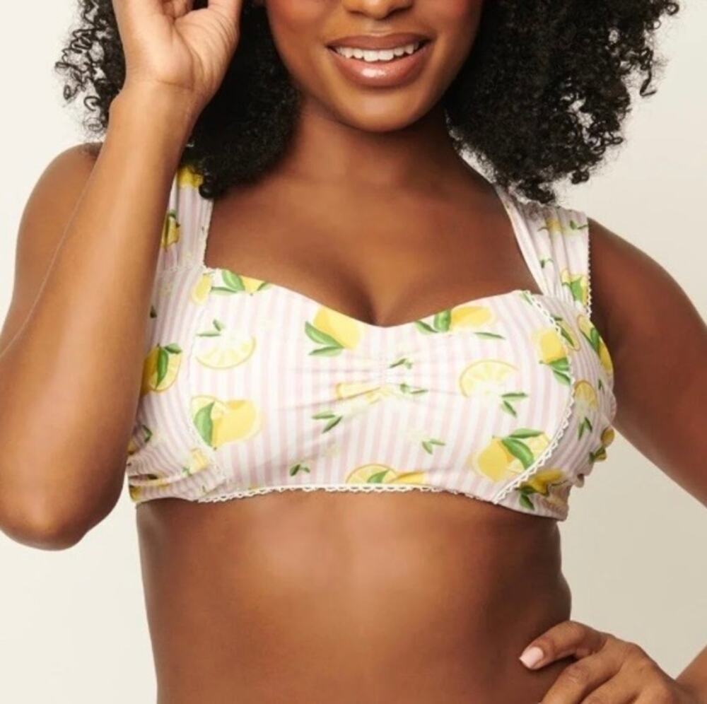Unique Vintage Light Pink Stripes and Lemons Ruched and Ready Bikini Top S NWOT